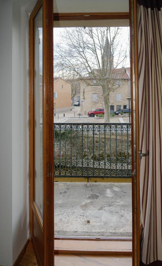 Auberge Du Vieux Pont Бринье Екстериор снимка