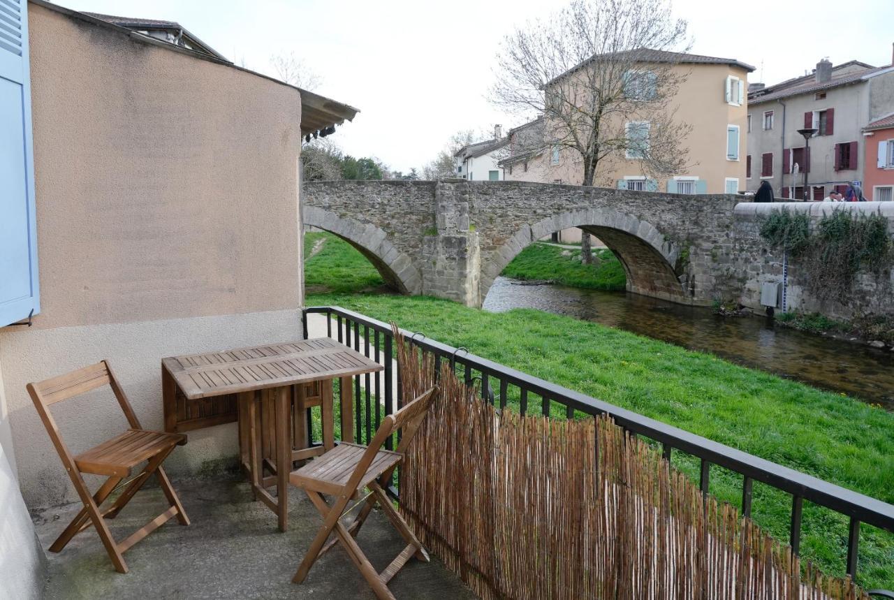 Auberge Du Vieux Pont Бринье Екстериор снимка